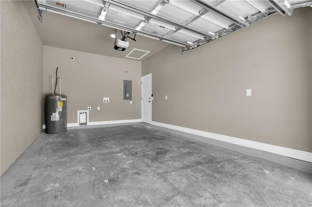 1054 Ainsworth ST E photo 29
