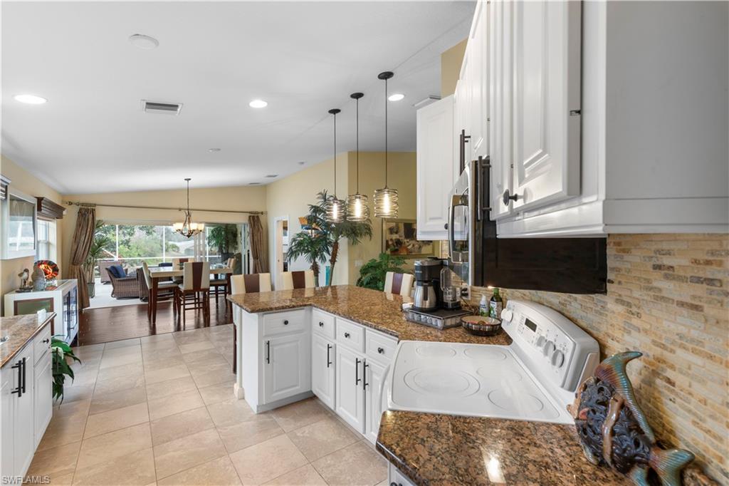 15382 Queen Angel WAY photo 9