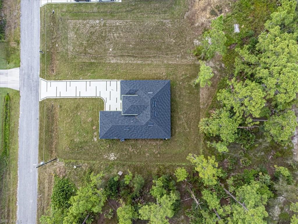 Birds eye view of property