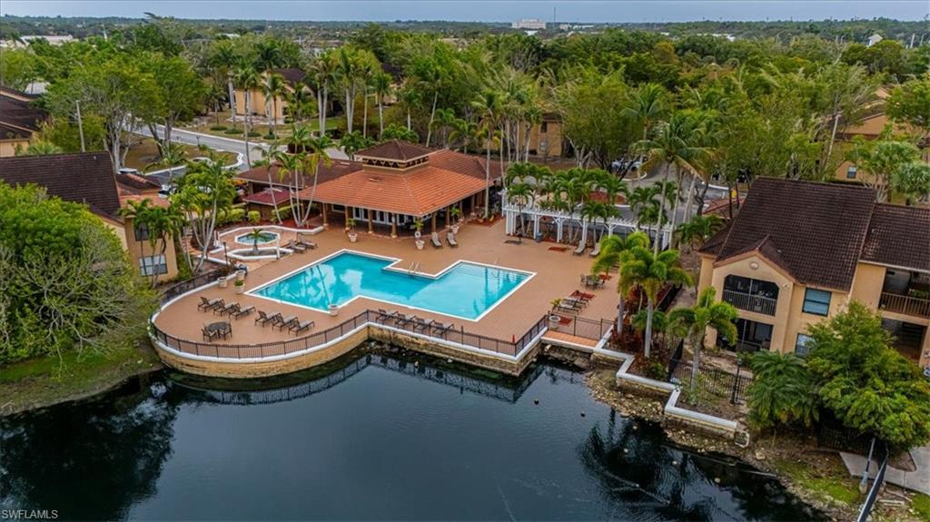 Bird's eye view of a pool area
