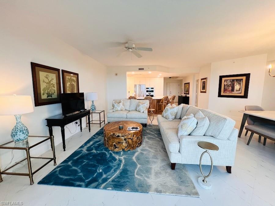 425 Cove Tower DR 902 photo 10