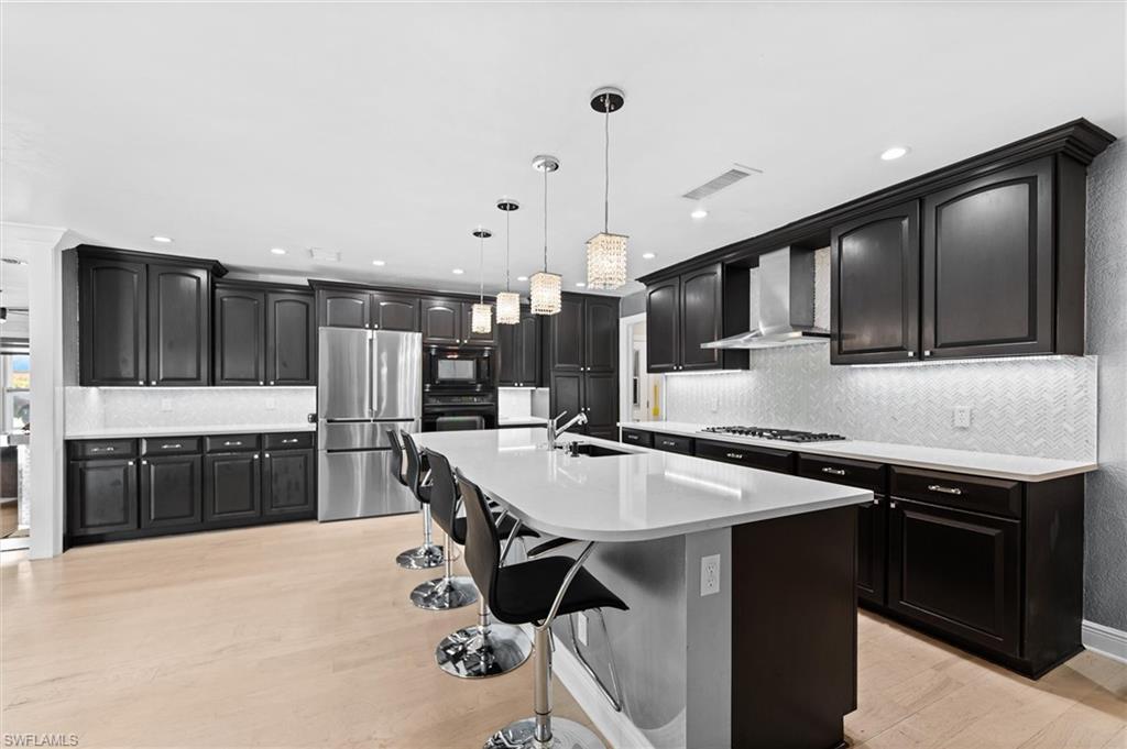 93 7th ST