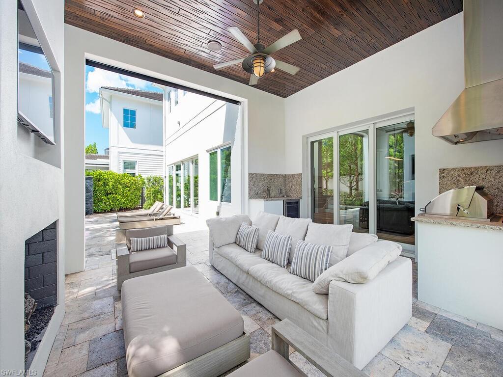 9200 Mercato WAY