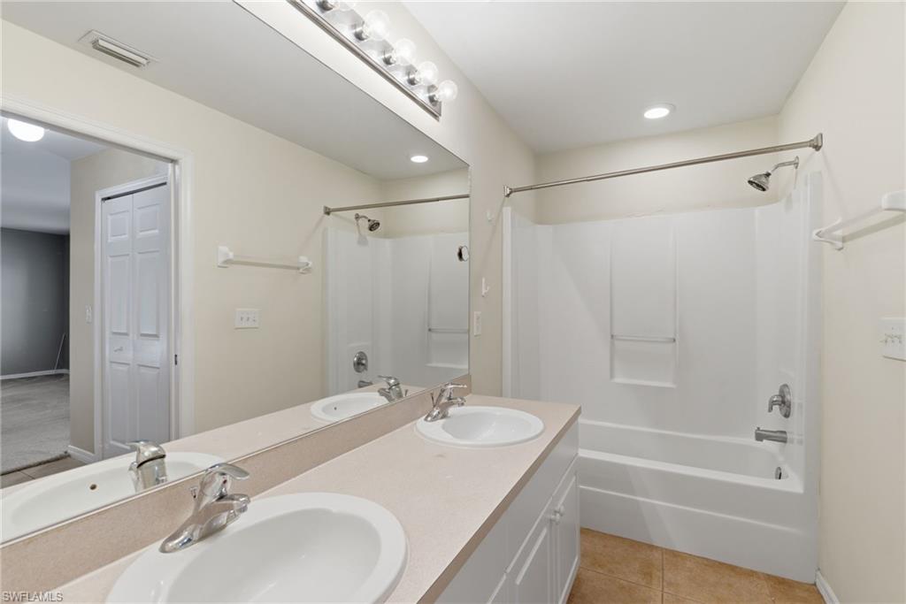 317 SW 25th AVE photo 21