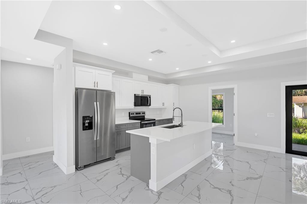 205 7th ST photo 17
