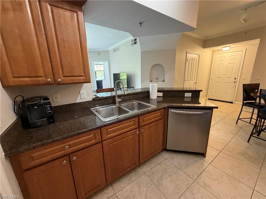12970 Positano CIR 206 photo 6