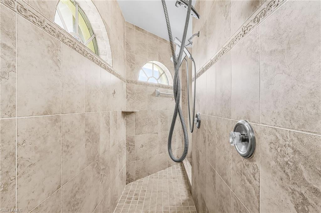 1721 SW 30th TER photo 9
