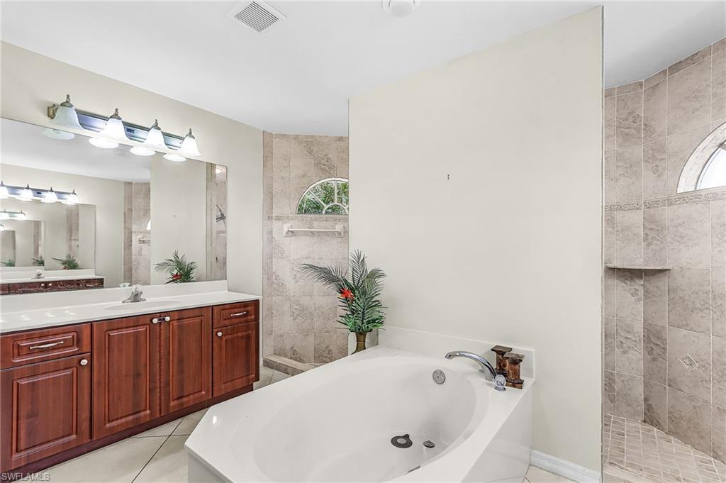 1721 SW 30th TER photo 8