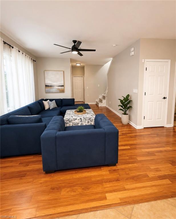 321 Shadow Lakes DR