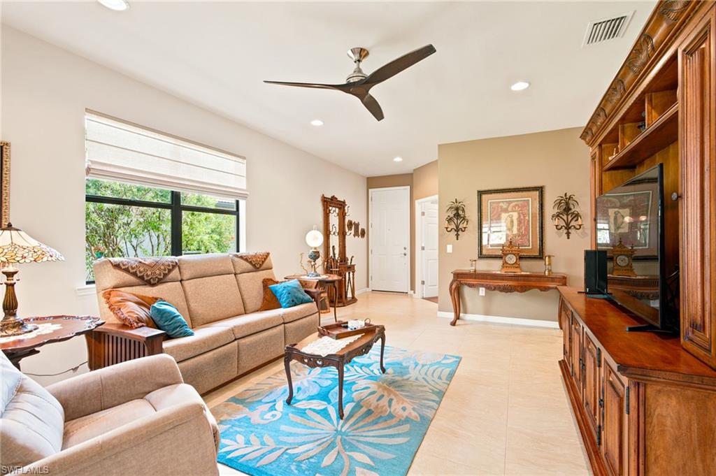 5203 Ciatto WAY photo 9