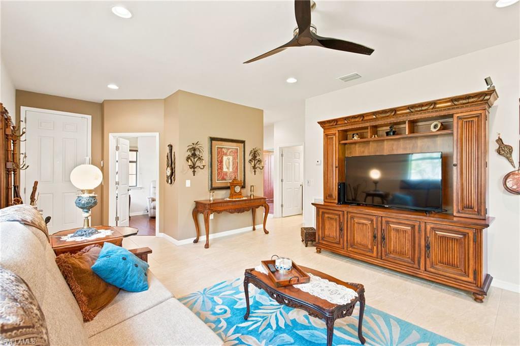 5203 Ciatto WAY photo 10