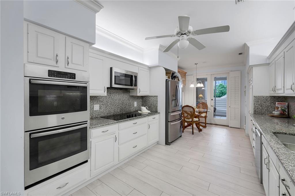 828 Hideaway CIR E 423 photo 15