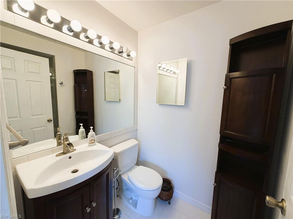 1018 Woodshire LN A209 photo 16