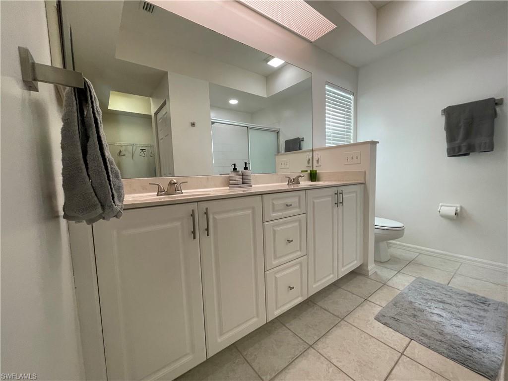 5708 Greenwood CIR 48 photo 13