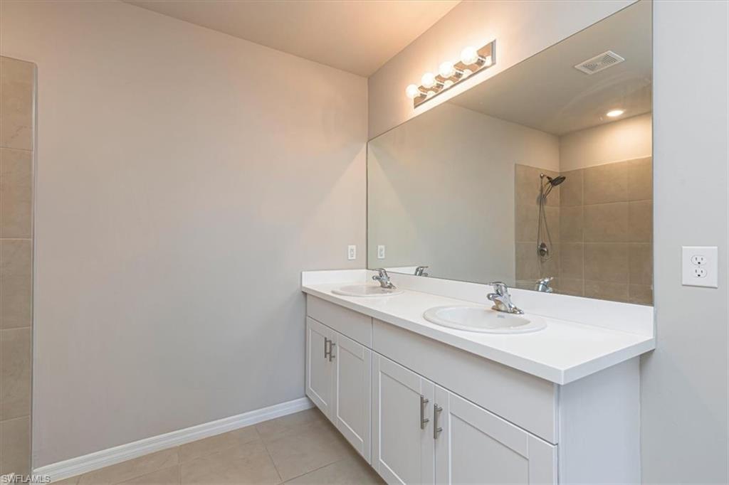 Double vanity