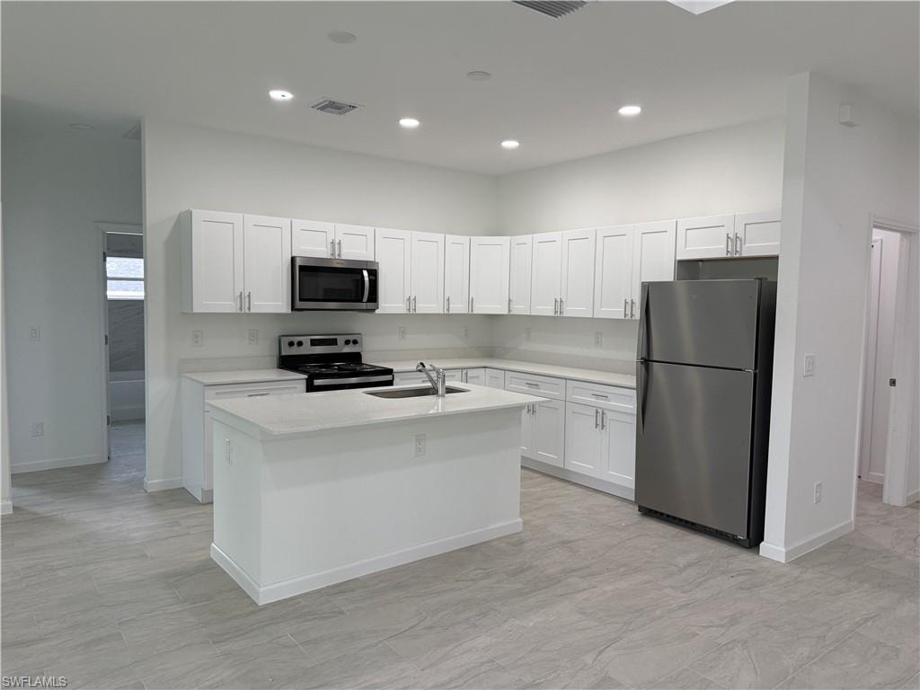 1103 W 10th ST