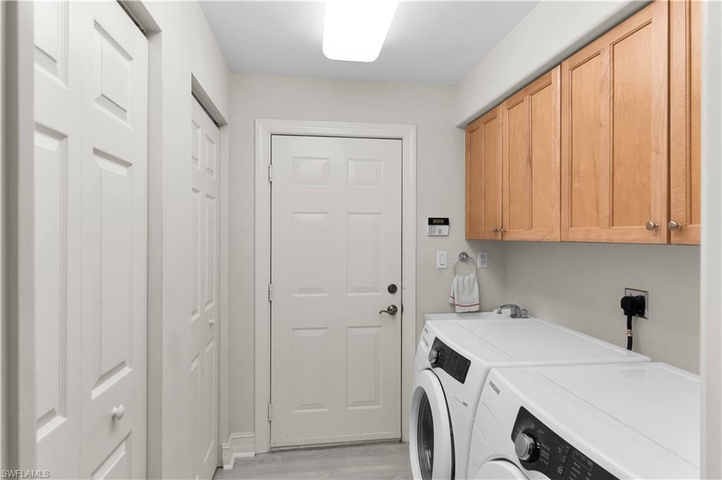 1273 Rialto WAY 102 photo 13