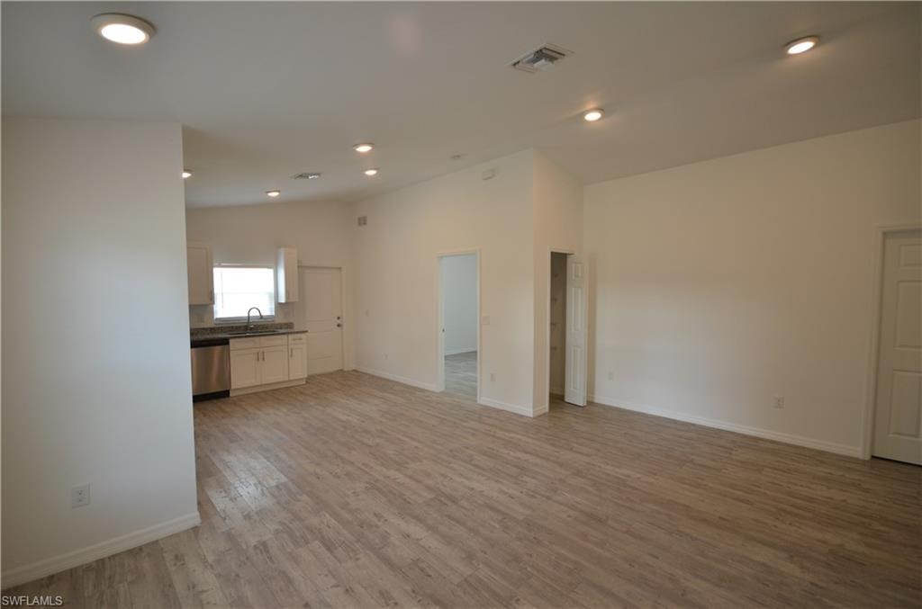 2225 Carver AVE photo 12