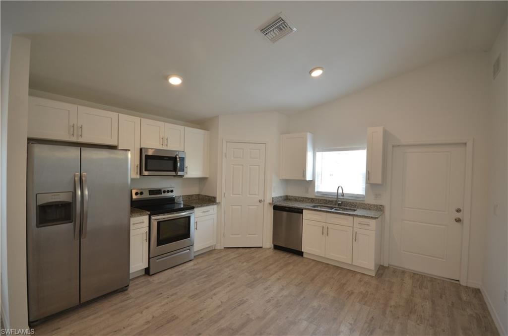 2225 Carver AVE photo 14