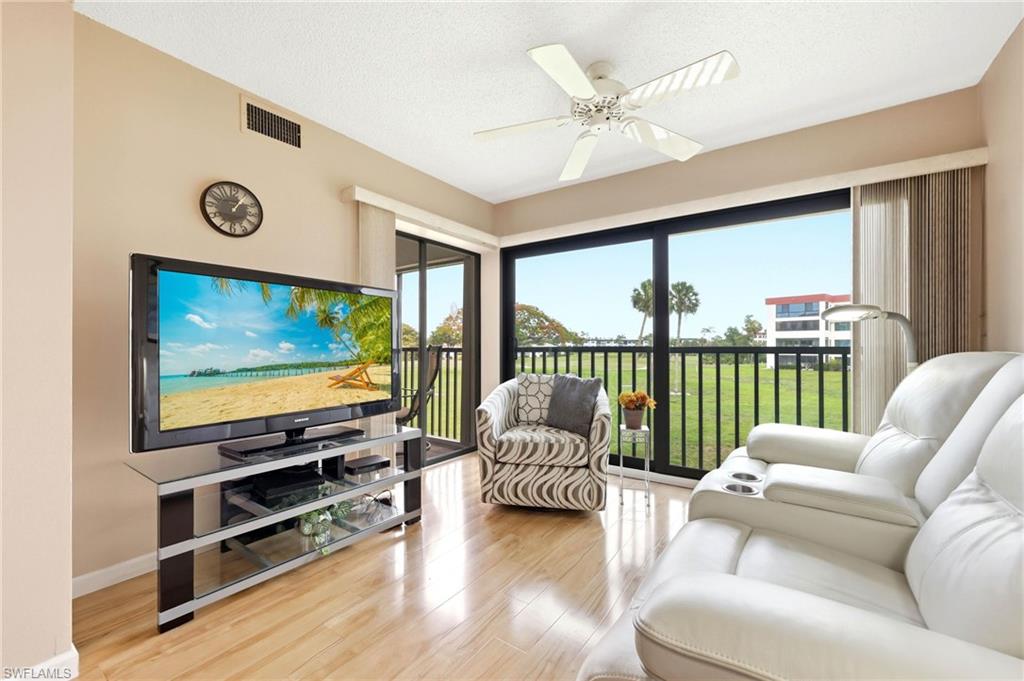Hardwood-finish flooring complementing neutral wall tones