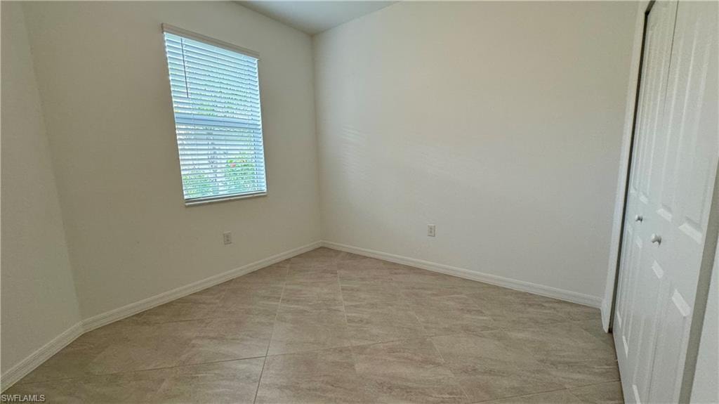 2066 Tamarron LN photo 14