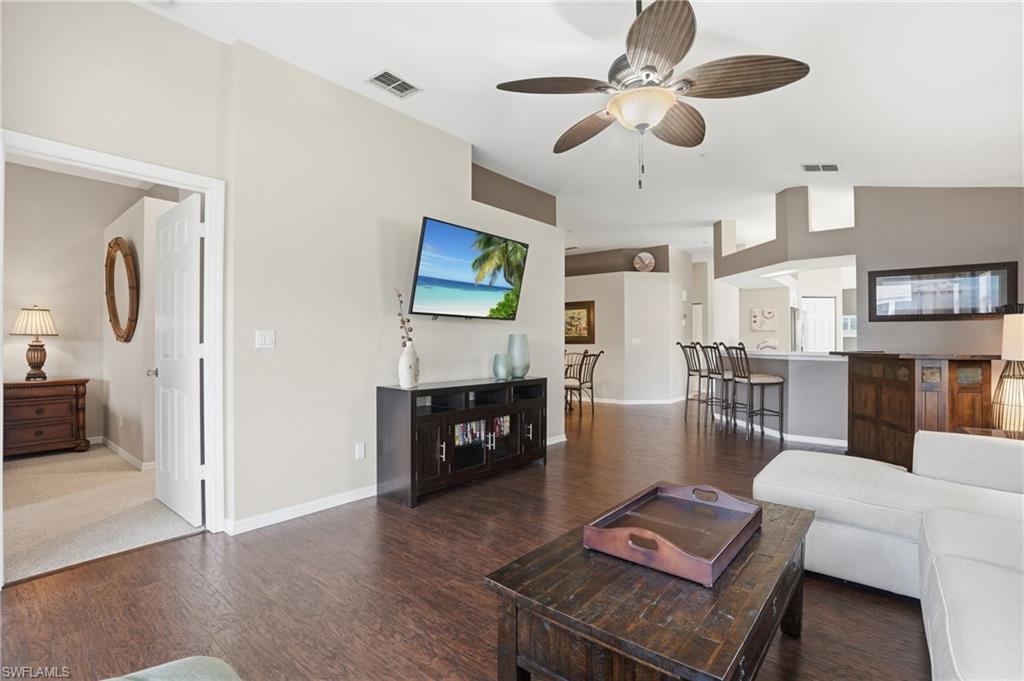 6914 Satinleaf RD N 201 photo 13