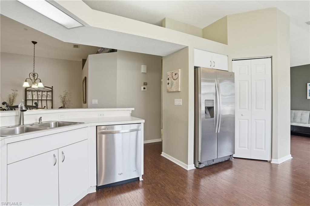 6914 Satinleaf RD N 201 photo 8