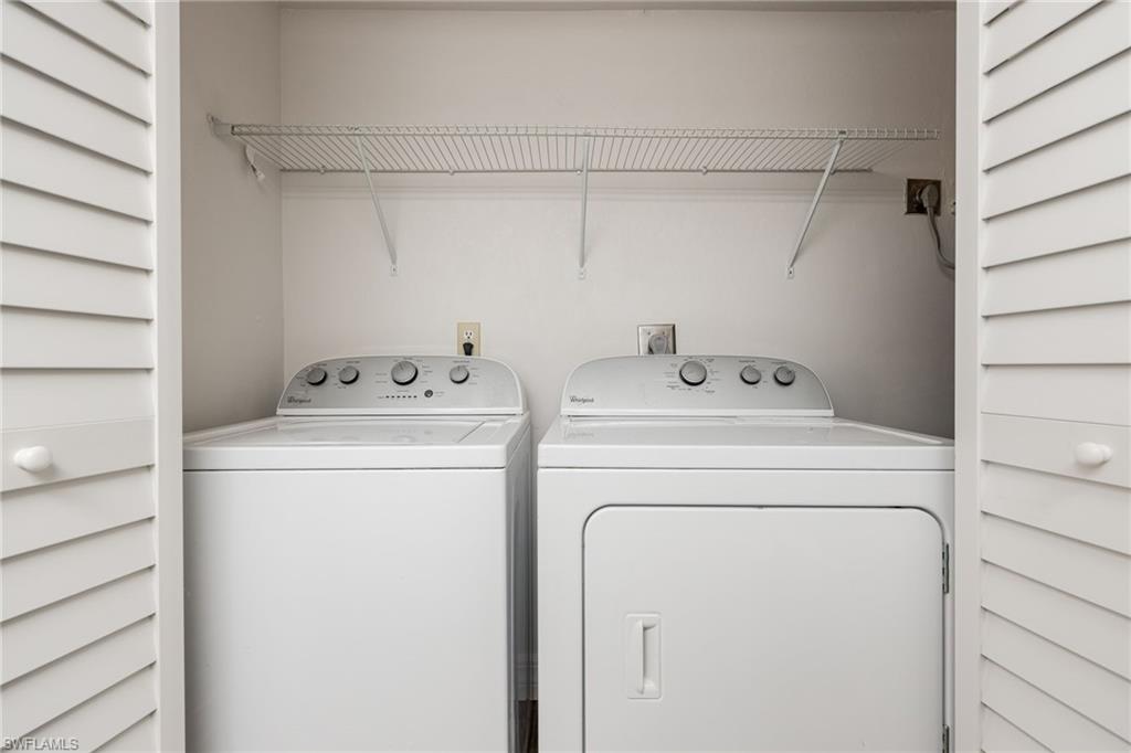 902 SW 48th TER 103 photo 23