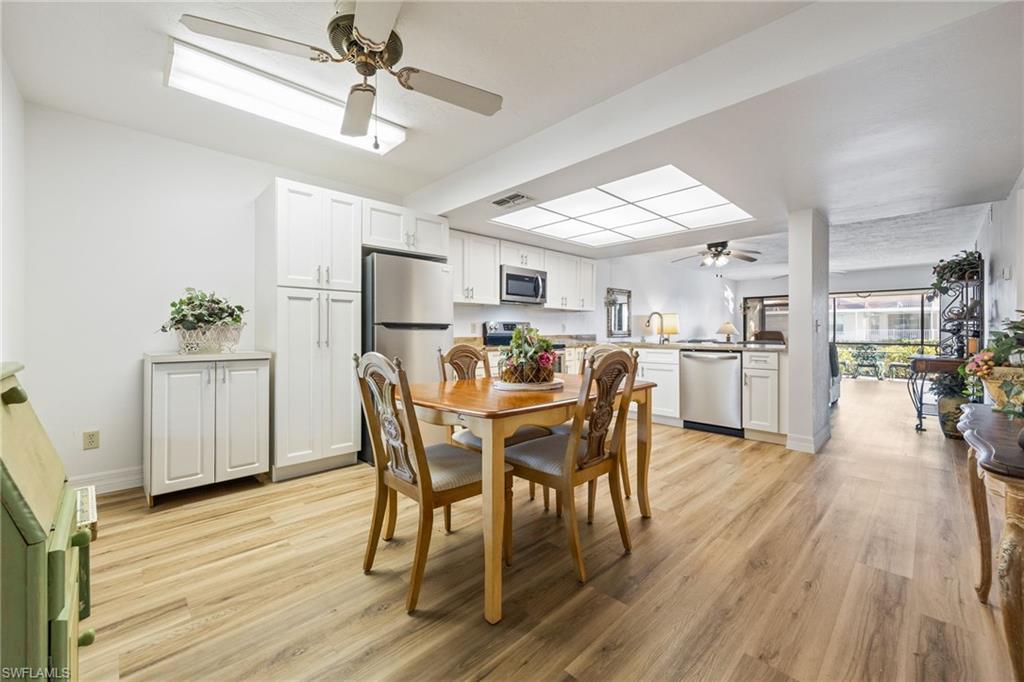 902 SW 48th TER 103 photo 6