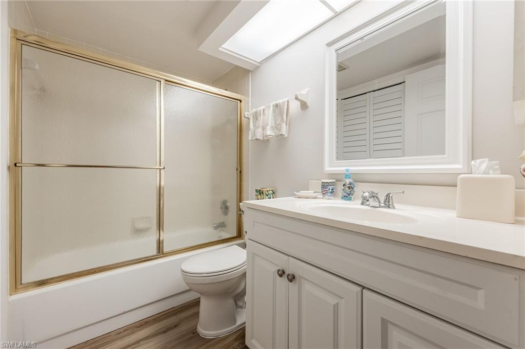902 SW 48th TER 103 photo 22