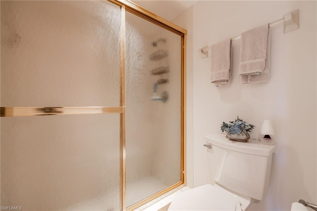 902 SW 48th TER 103 photo 20