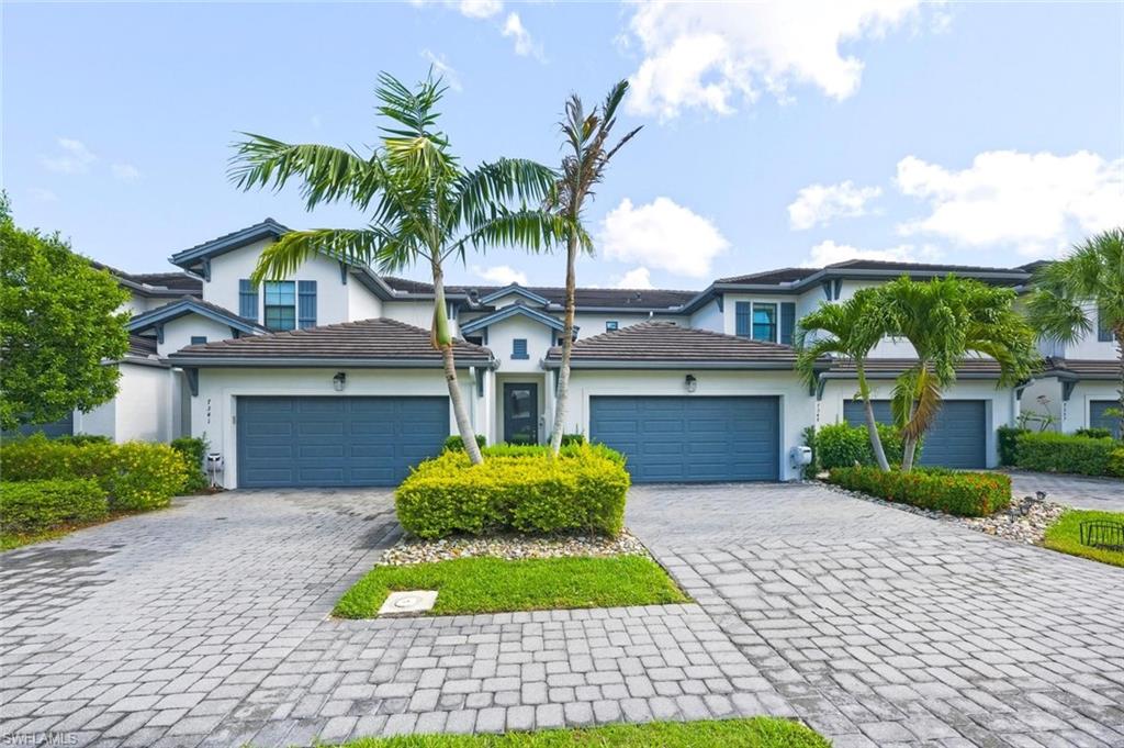 Front -  Long driveway