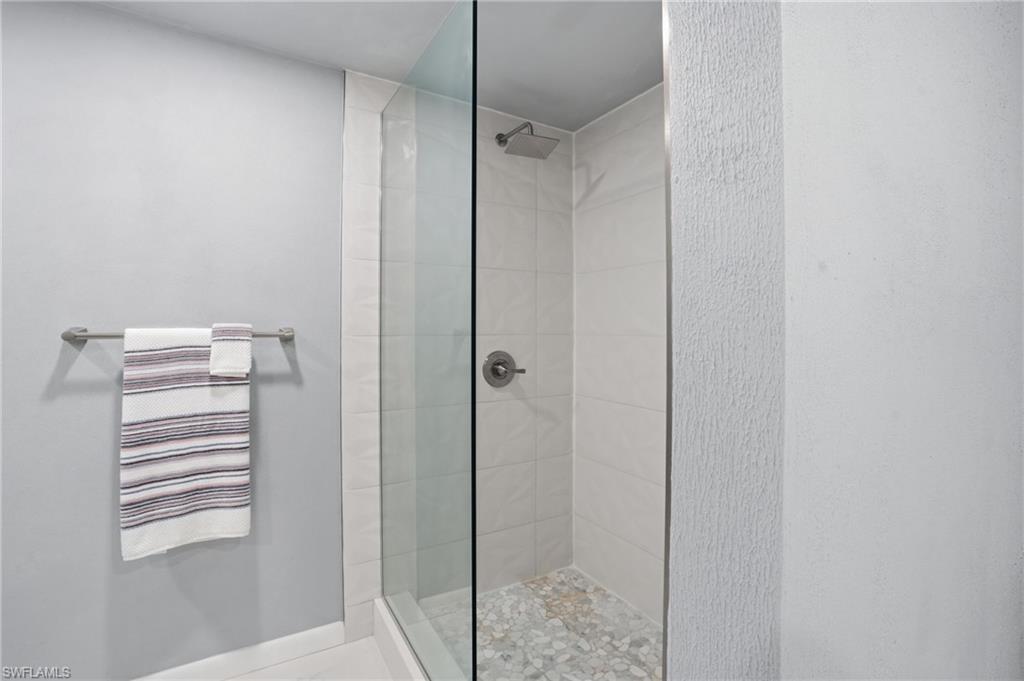 372 Altamont AVE photo 20