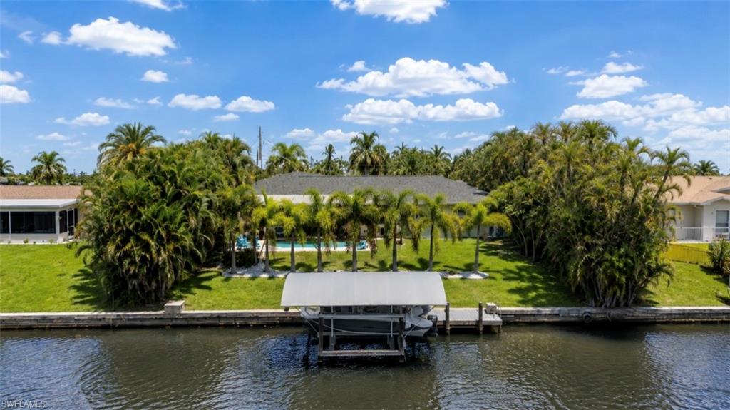 Birds-eye view of tropical retreat
