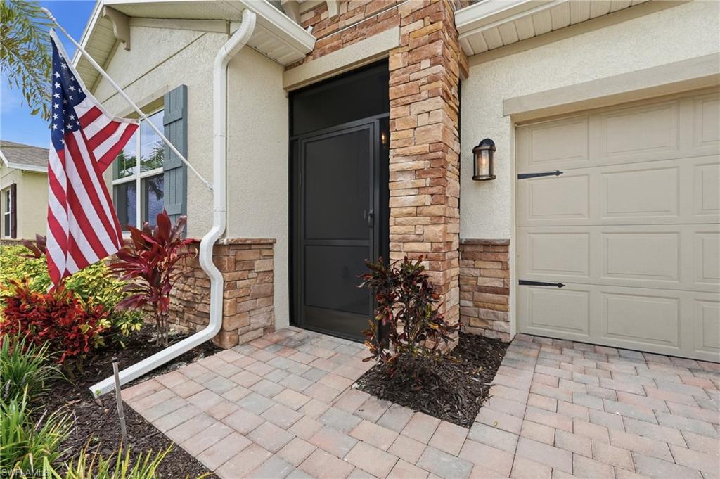 628 Parkshore Lake AVE photo 32