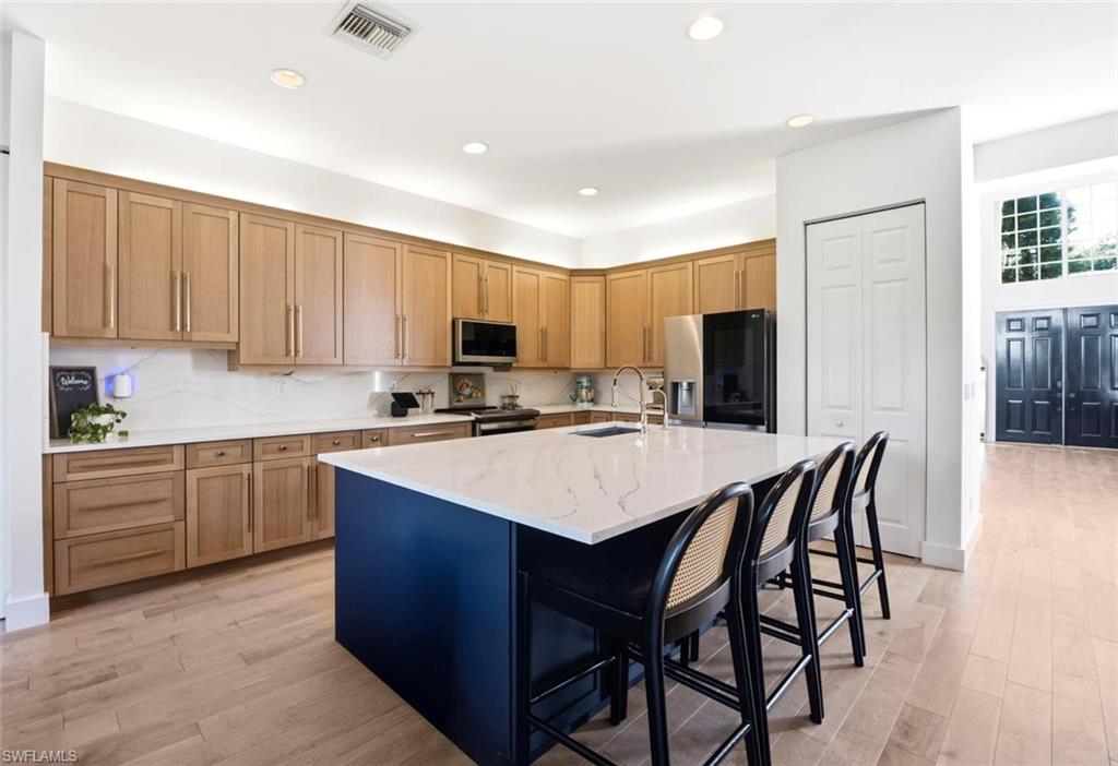 2292 Guadelupe DR photo 12