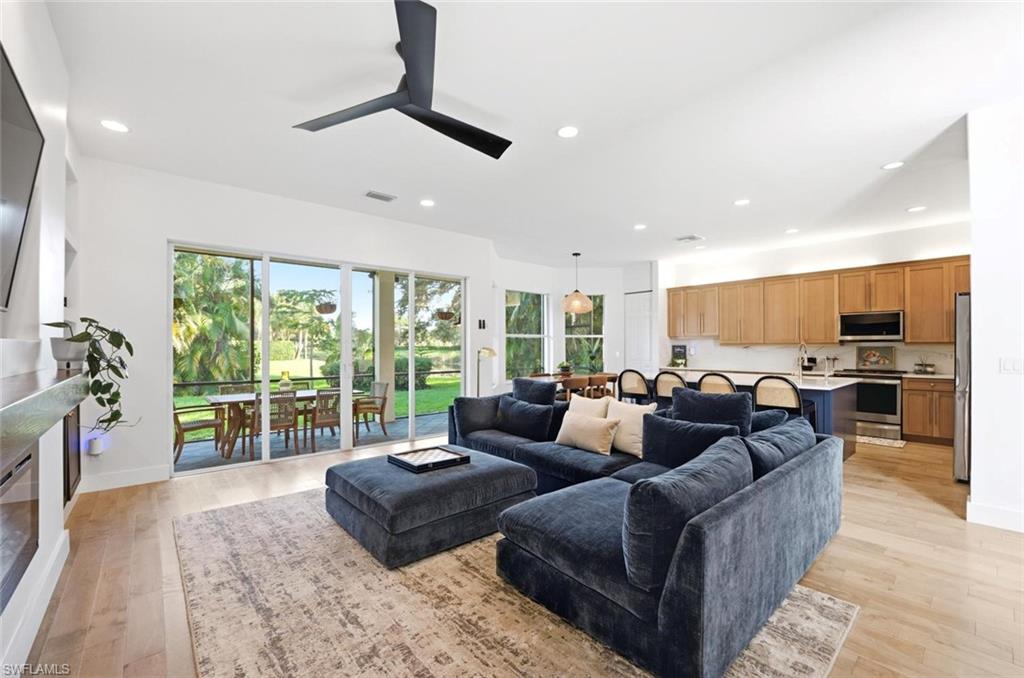 2292 Guadelupe DR photo 14