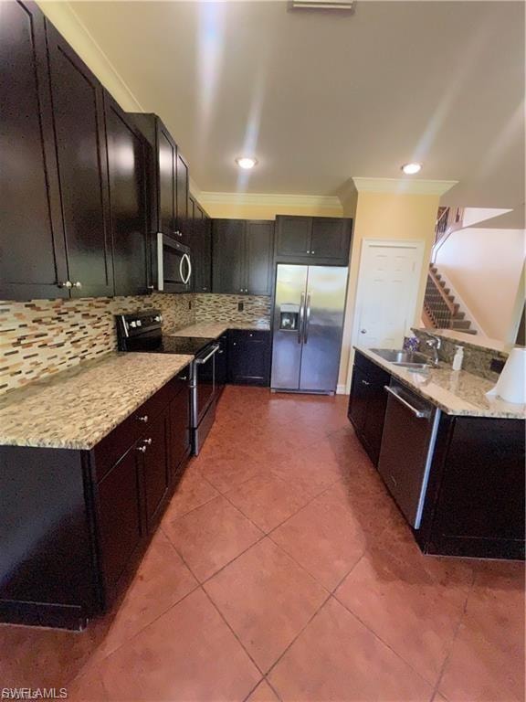 2427 Ashbury CIR