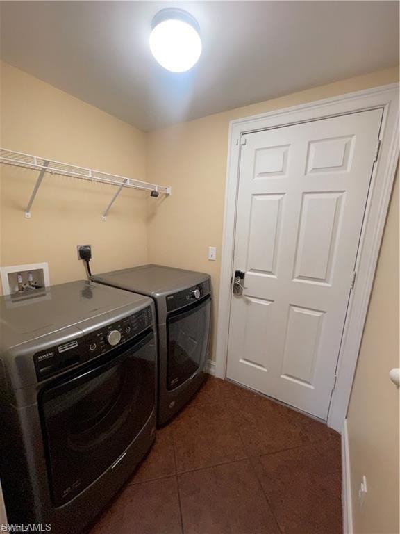 2427 Ashbury CIR photo 14