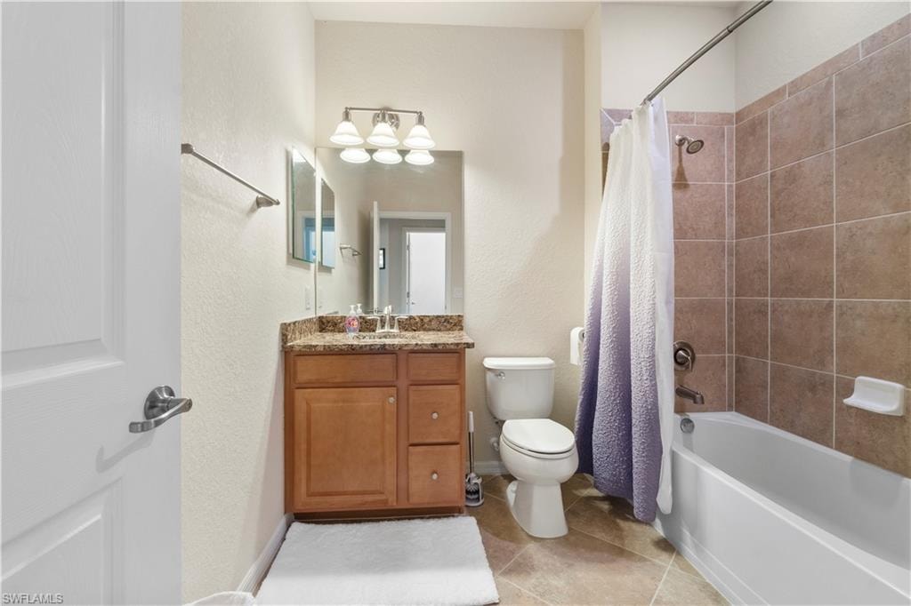 9497 Casoria CT 46201 photo 13