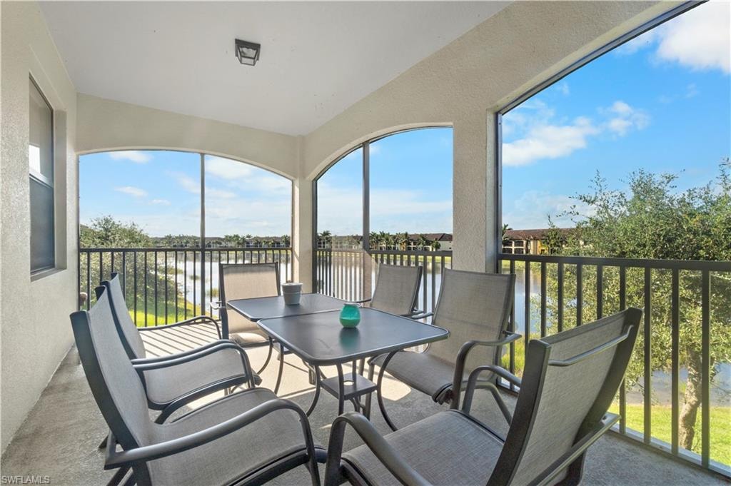 9497 Casoria CT 46201 photo 16