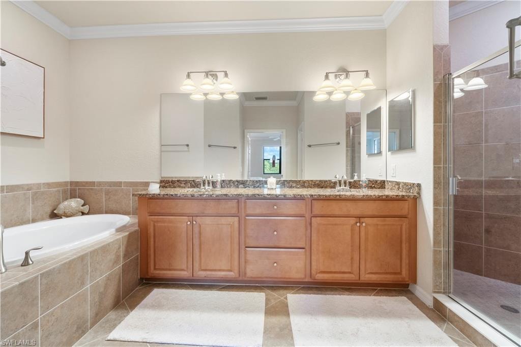 9497 Casoria CT 46201 photo 11