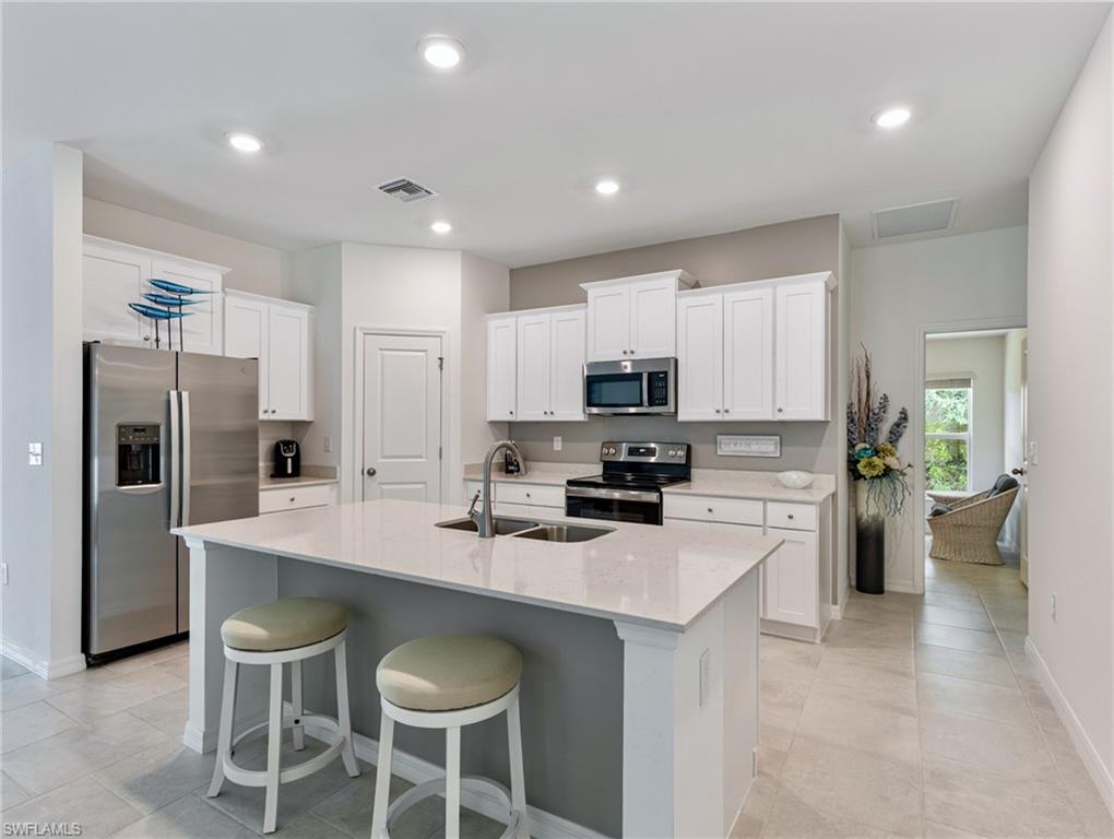 3801 Treasure Oak WAY photo 11