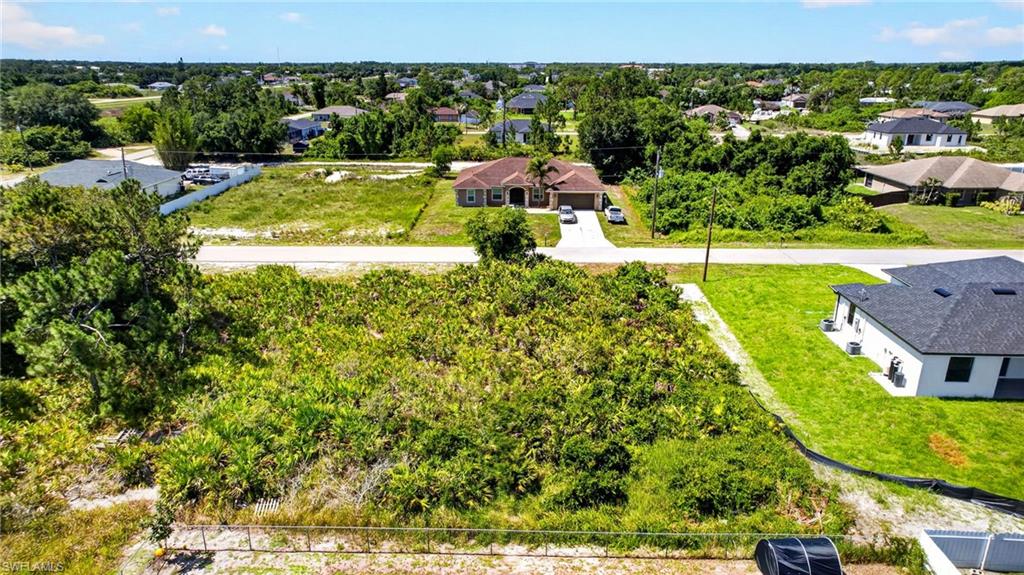 Expansive undeveloped lot presenting an opportunity for new construction