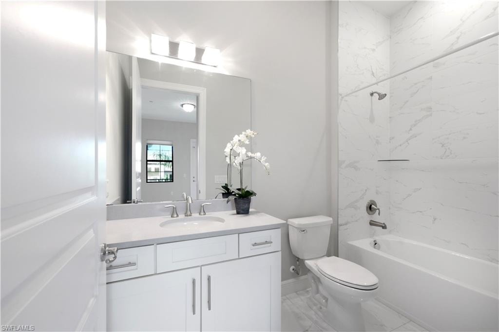 16374 Viansa WAY 301 photo 20