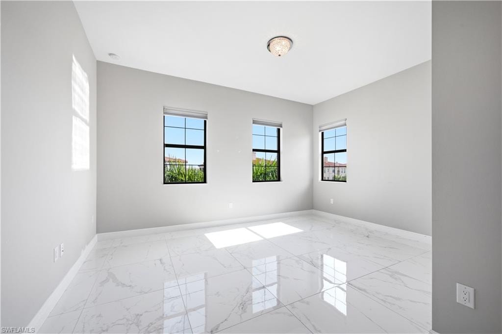 16374 Viansa WAY 301 photo 15