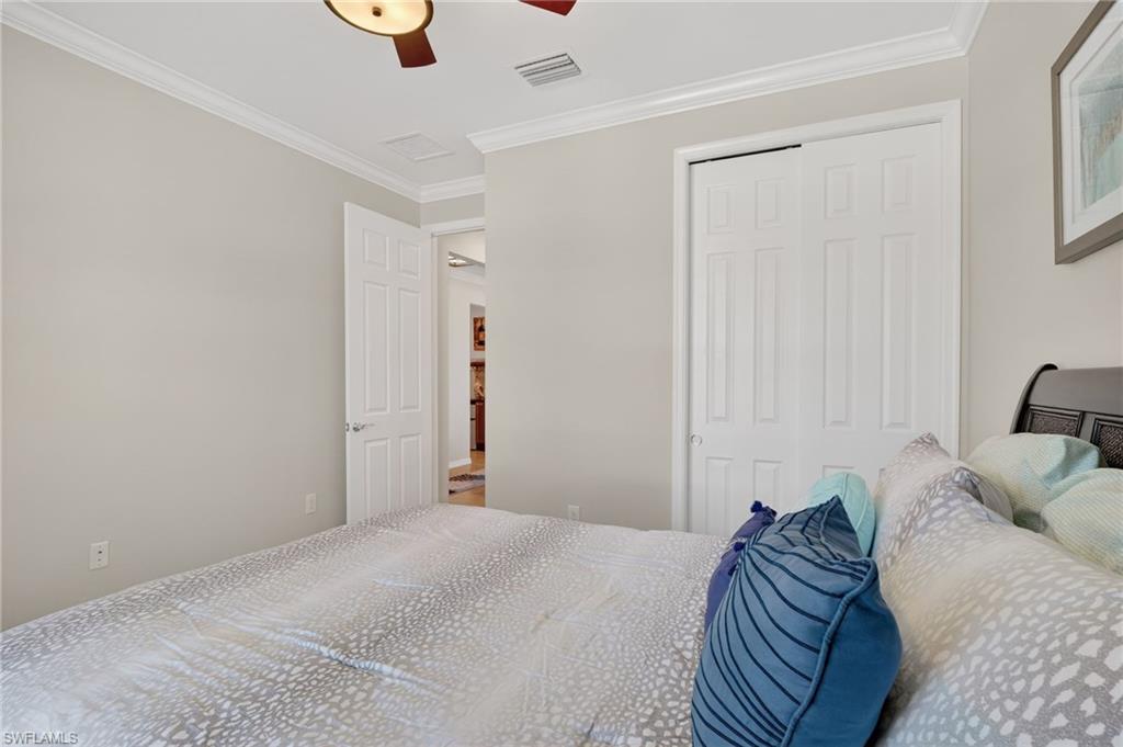 Queen size bed