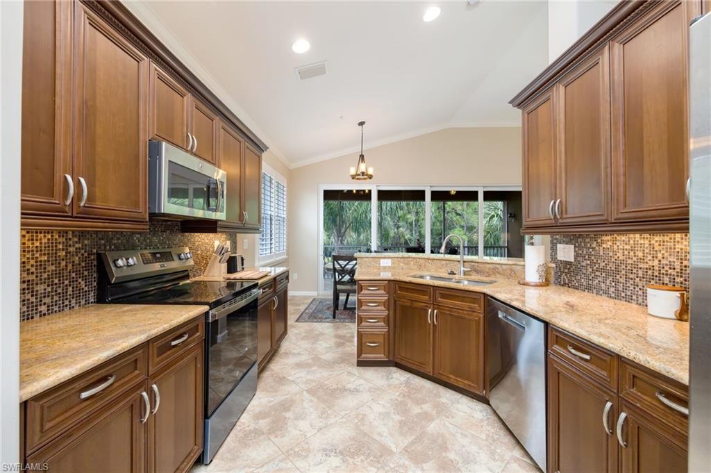 6657 Alden Woods CIR 201 photo 7