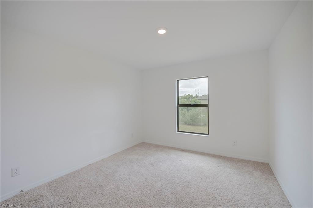 150 Blackstone DR photo 9