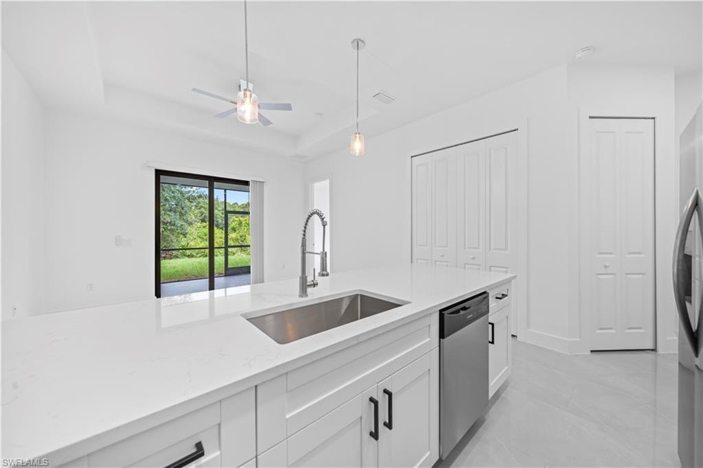 2218 Fairway DR